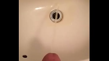 Preview 3 of Bbq Wife Ass - Pissing in the sink. (First video)