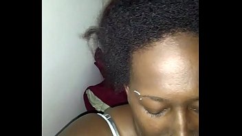 Preview 1 of Mi Chola Goza Rico - VID 20160705 130631