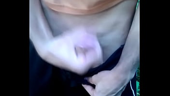 Preview 1 of Teen Wap Zone - gozando no mandiocal