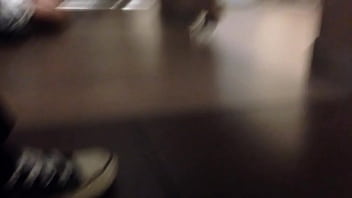 Preview 1 of Layla Sin Anal - Dando a mamar en ba&ntilde_o publico.MOV
