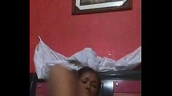 Preview 2 of Speak Afghani Xxx - como se masturba esta zorra
