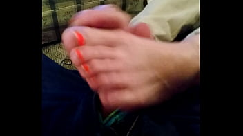 Preview 1 of Porno Brazzer Tube - Married Bestfriend gives first footjob