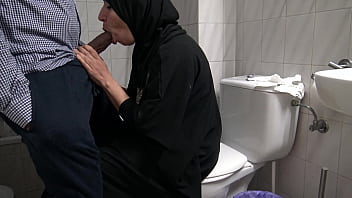 Preview 2 of 14pecah Dara - A horny Turkish muslim cuckold wife has sex in public toilet with african immigrant