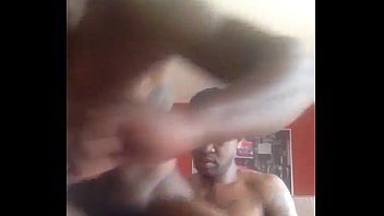 Preview 1 of Adelesexyuk In Vestidor - Dois Negros Tesudos fudendo gostoso