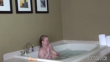 Preview 3 of Beegxnxx - BBW plays in the jacuzzi starring Kitty Milford