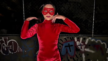 Preview 1 of Brazilian Rape Teen 16 - NOVINHA TRANSA COM 8 HOMENS EM QUADRA P&Uacute_BLICA