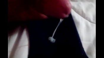 Preview 3 of Own Cum Cuckold Bisex - Una paja rapida antes del viaje