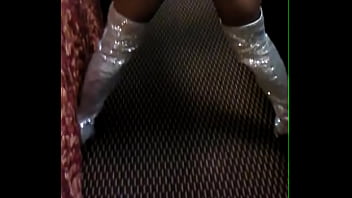 Preview 3 of Sit Pop - 1-a3a0a2777de1d95d2b095d1a98a98213.mp4