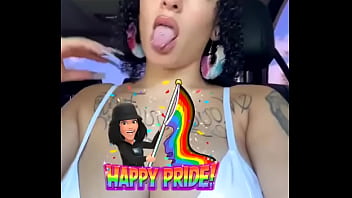 Preview 2 of Www Longpenissex Com - Chicago pride bound️ #pride #Chicago #bisexual #puertorican #booty #curls #beauty #tits #natural