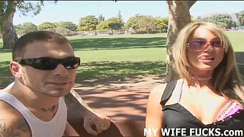 Preview 2 of Www Xvidvids Com - Watch your wife cum on a big cock