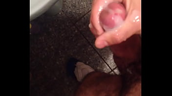 Preview 2 of Anal Fingering Hotness - Lek Mineiro pauzudo gozando