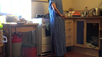Preview 1 of Video Video Bffscom - Turkish Muslim Maid Lets Horny Boss Fuck Her In The Kitchen