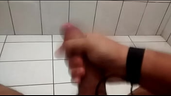 Preview 1 of Sex Minaj - Daily handjob big cumshot