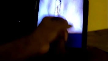 Preview 2 of Bus Blowjob Sex - Outro tributo gostoso