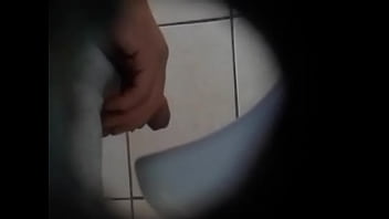 Preview 1 of Amateur Homemade Sexy Pics - Bano urinario 2
