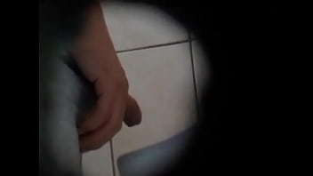 Preview 4 of Amateur Homemade Sexy Pics - Bano urinario 2