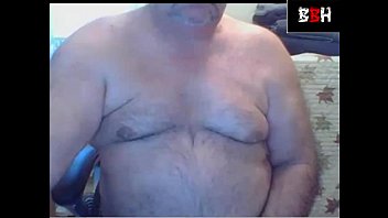 Preview 4 of 2000 Sex Videos - Straight Bear flexing and shows cock BHB