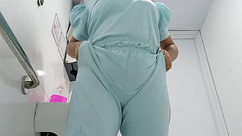 Preview 1 of Das Thi Nks Im Mom - Enfermera grabada por camara amateur (consultorio del doctor )