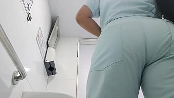 Preview 4 of Das Thi Nks Im Mom - Enfermera grabada por camara amateur (consultorio del doctor )