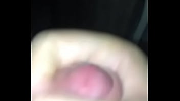 Preview 2 of Mombeegs - Garoto novinho punhetando at&eacute_ gozar