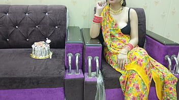 Preview 2 of Www X Vidios Gujarati - Indian beautiful Saara bhabhi celebrate her birthday with devar ji saara bhabhi give return gift devar ji sexy creampie pussy