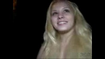 Preview 2 of Mom Pov Joslyn - Lorinha gostosa geme na pica