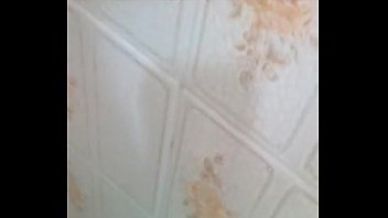 Preview 4 of Asian Mom Condom - Gozando no Chuveiro