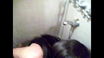 Preview 4 of Mandy Flores Bondage - RECIBIENDO LLUVIA DORADA EN MI CUERPO Y TODA LA LECHITA EN MI CARITA DEL PLOMERO