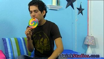 Preview 1 of Muslem Bbw - Gay teen boys fucking free movies Giovanni Lovell is snooping around