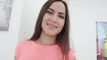 Preview 1 of Shorking Massage - Sexy exhibitionist GFs are paid cash for some public fucking 1