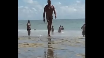 Preview 2 of Supergirl Videoo - Paseo por la playa
