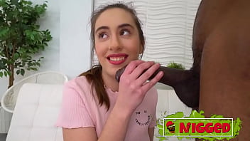 Preview 2 of Porno Tyurma - She&#039_s an ALMOST VIRGIN babe that is sucking black cocks for the first time ever!
