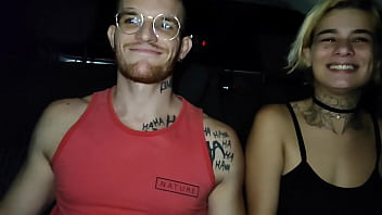 Preview 4 of Casting An Al Dolore - casal fode dentro do uber