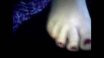 Preview 3 of Hotel Room By The Beach Sex - paja con los pies