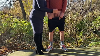 Preview 2 of Tube Videos Mom Mastu - Mother in law tries hard to make me cum in a public park