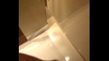 Preview 2 of Datingydaiana - Yo sacando semen en c&aacute_mara lenta