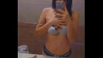 Preview 3 of Hot Yung Girls Video - pendeja mexicana ense&ntilde_a las tetas