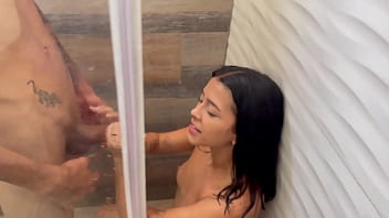 Preview 1 of Xxx Telugu Videos Downlod Com - Observo a mi hermanastra viendo porno y me pongo cachondo,  me corro en sus ricas  nalgas. H.L.