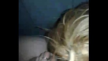 Preview 4 of He Dildos Her - Vicky peteando parte uno