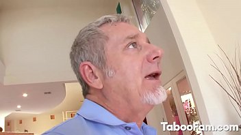 Preview 2 of Free Xxx Sunny Leon - Ariana Grand Seduces Stepdad