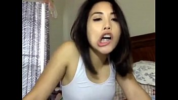 Preview 3 of Real Rubb Girl - Hot Asian Teen Pees Then Bates Webcam - 200cams.com