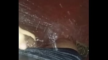 Preview 2 of Sexi Cry Videos - Paja en la Ducha-Ba&ntilde_o (2) 2016 mis primeros videos