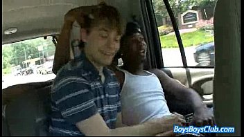 Preview 1 of Simpsonovi - BlacksOnBoys - Interracial Bareback Gay Hardcore Porn Movie 24