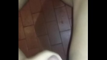 Preview 2 of Hot Chubby Girlfriend - Paja masturbacion nocturna 2016