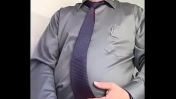 Preview 4 of Bokep Korea Tiny - Maduro se Pajea en el trabajo