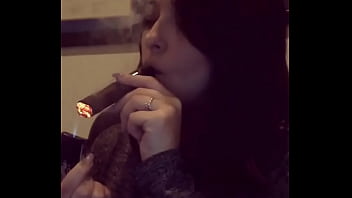 Preview 3 of Mistress Castration Of Male - mulher do instagram fumando charuto