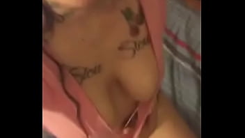 Preview 1 of 15 Years Girl Porn Sex - Sexy chilena tetona tatuada.... QUIEN ES???