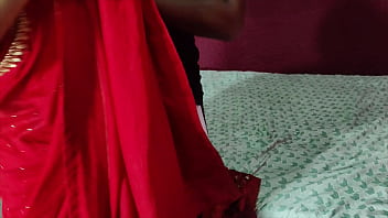 Preview 3 of Fart Karen Fisher - Saari Ke Pallu Mein Chhupi Bhabhi,  Devar Ne Khola Har Raaz!