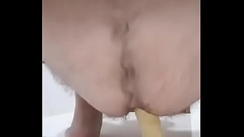 Preview 1 of Arab Vidro - O consolo de 20 cm entrou inteiro no cuzinho.