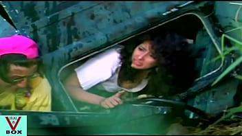Preview 2 of Dorothy Got With Ginger - Manisha Koirala Hot navel and boobs Watch it
